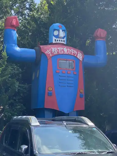 レトロ感あふれるロボット