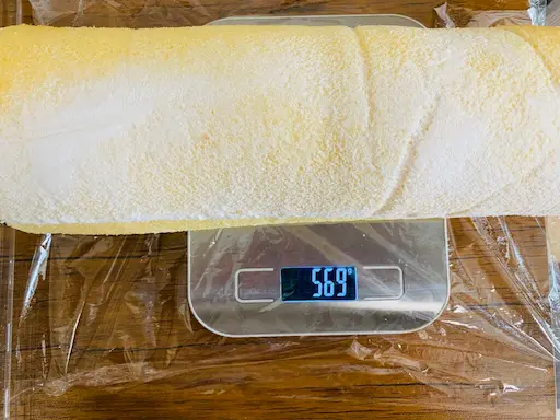 米粉のスイスロール　重さ